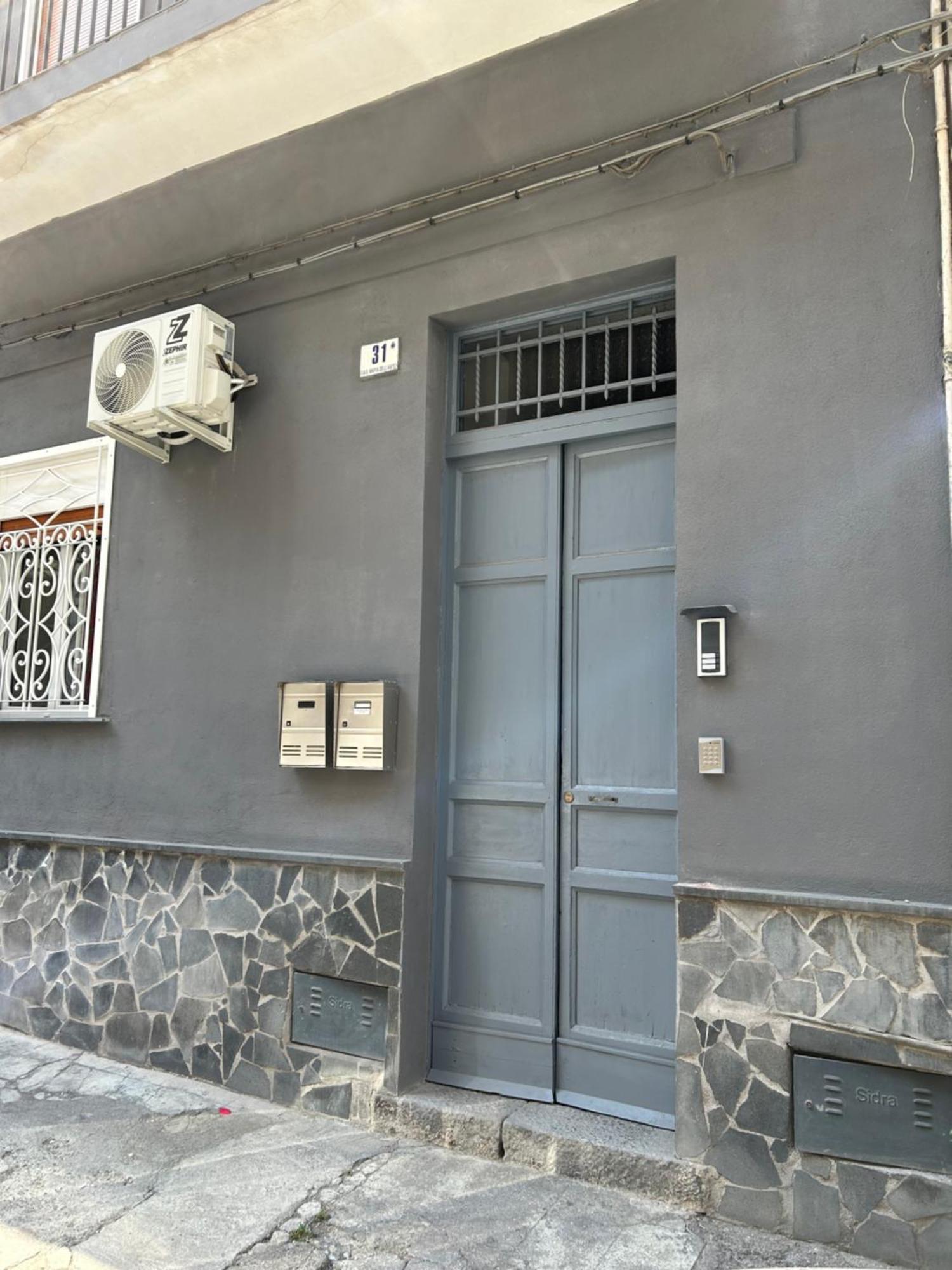 Etna Charme Apartment Catania Exterior photo